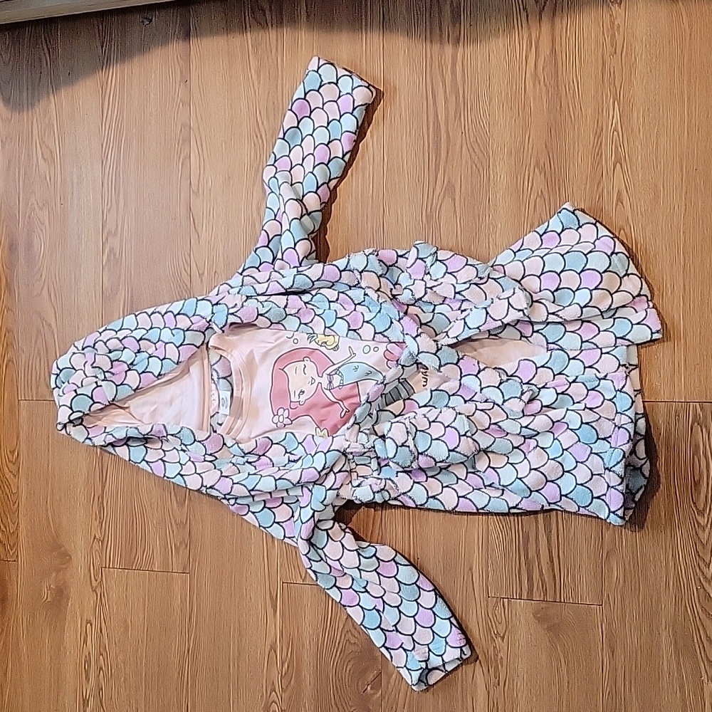 Girls Size 5/6 Disney Little Mermaid Nightgown and Robe